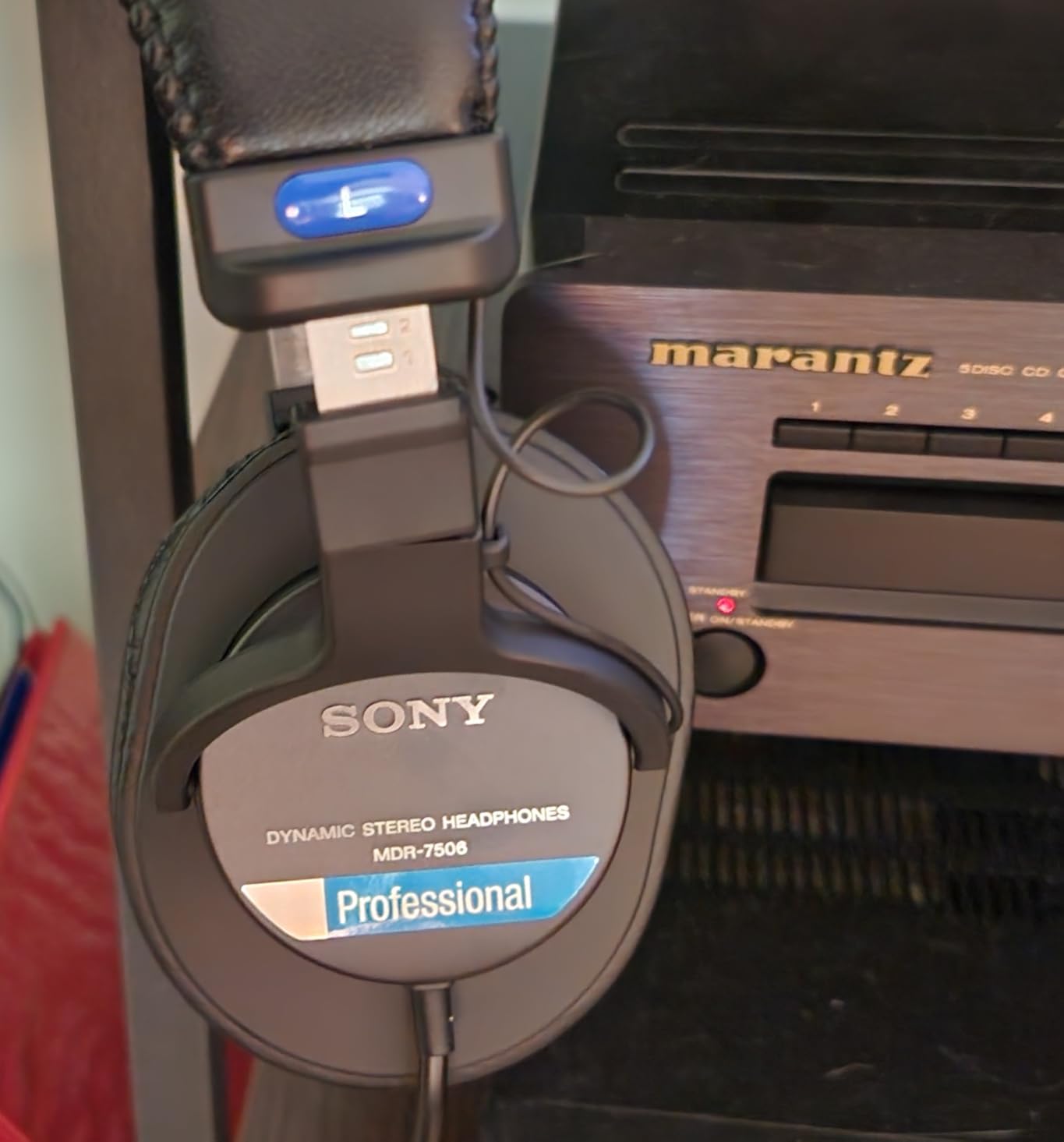 Sony MDR7506 Professional Large Diaphragm Headphone | MDR-7506, 40mm drivers, 10Hz-20kHz customer photo 1