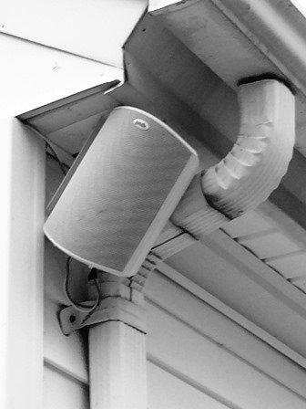 Polk Audio Atrium 4 Weatherproof Outdoor Speakers with Powerful Bass (Pair, Black), All-Weather Durability, Broad Sound Coverage, Speed-Lock Mounting System customer photo 1