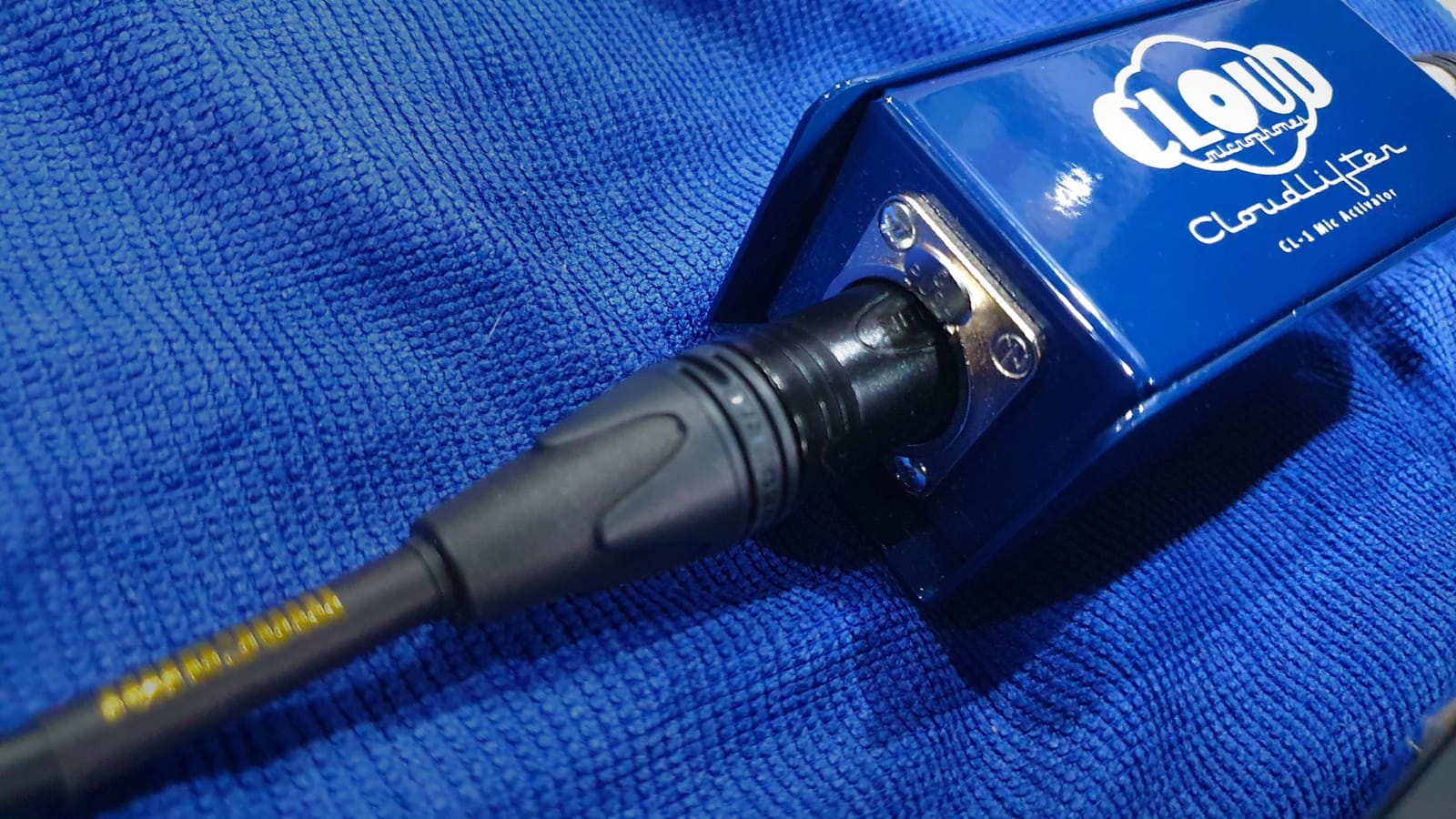 Cloud Microphones - Cloudlifter CL-1 Mic Activator - USA Made | +25dB Ultra-Clean Microphone Preamp Gain for Podcasting, Streaming and Studio Vocals customer photo 2