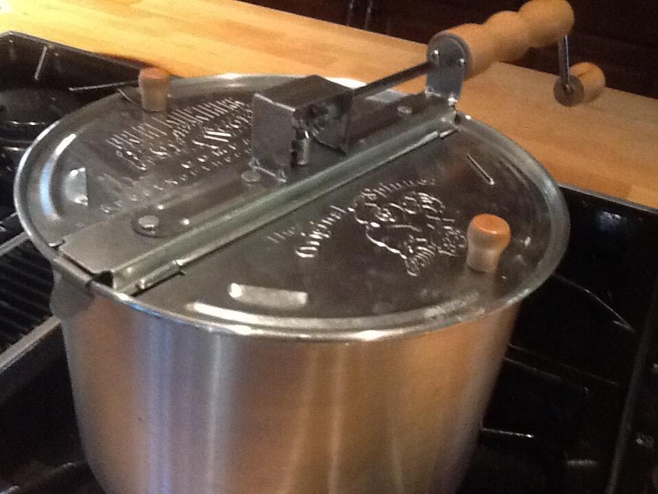 Stovetop Popcorn Maker - 6-Quart Aluminum Popcorn Popper with Hand Crank, Vented Lid, and Stir Paddle by Great Northern Popcorn (Silver) customer photo 2