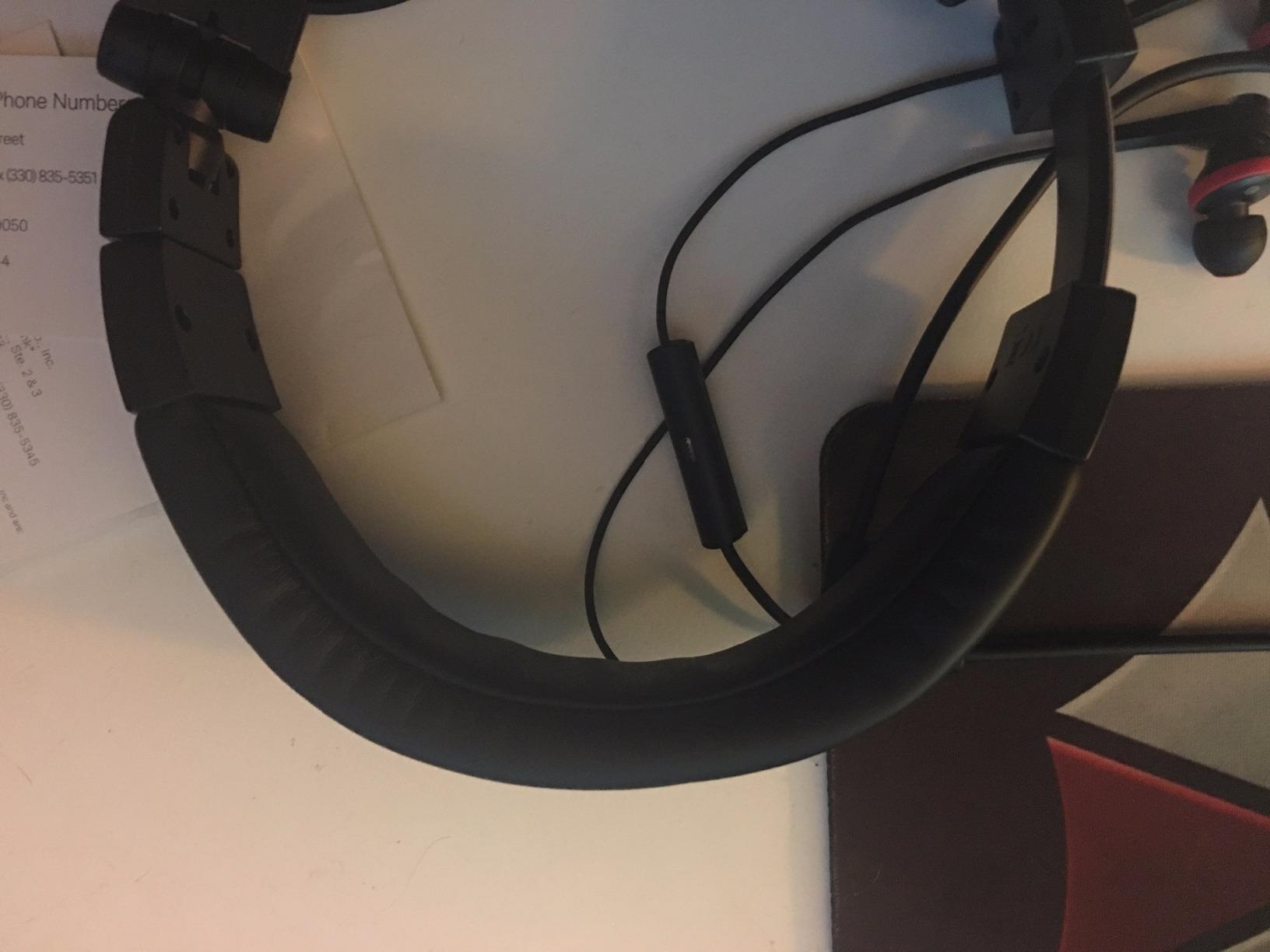 Audio-Technica ATH-M50X Professional Studio Monitor Headphones, Black, Professional Grade, Critically Acclaimed, with Detachable Cable | Includes 3 cables, pouch and 6.3mm adapter for monitoring, mixing and tracking customer photo 2