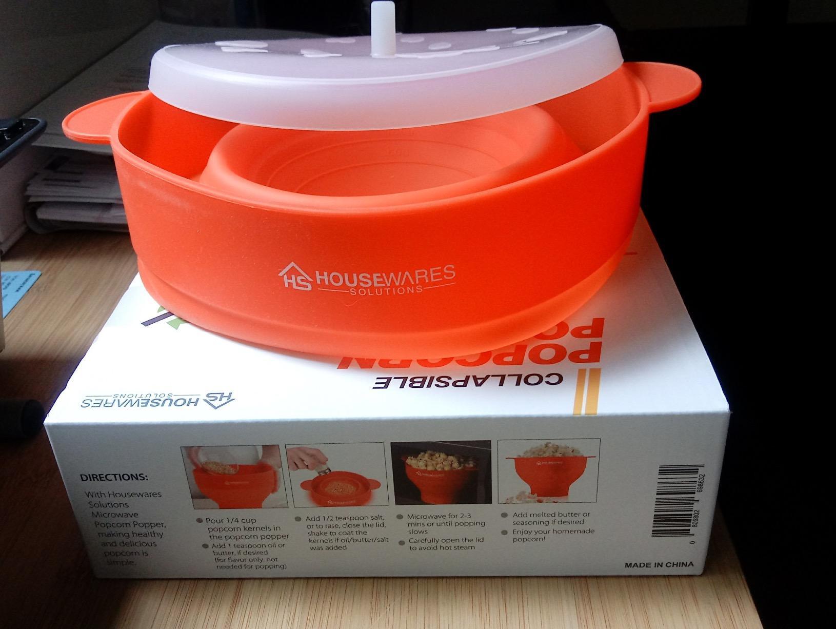Collapsible Silicone Microwave Hot Air Popcorn Popper Bowl With Lid and Handles (Red) customer photo 1