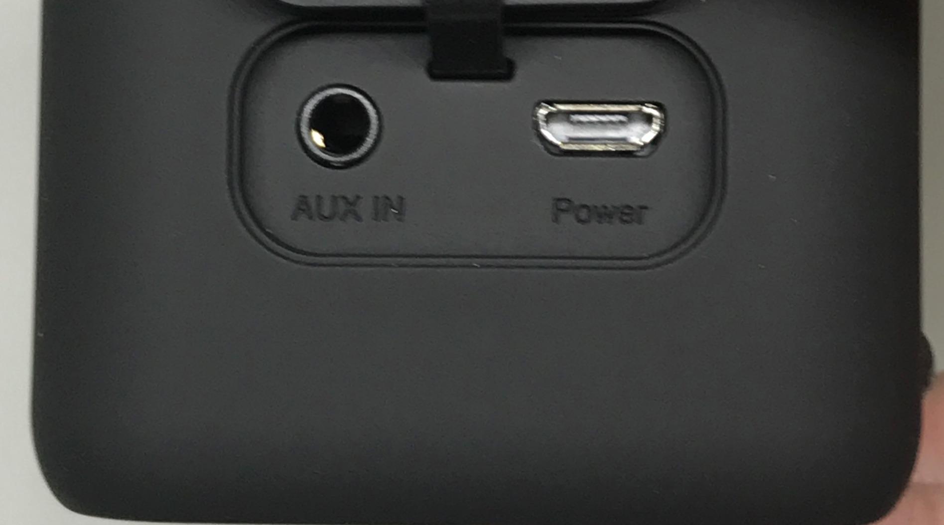 Anker Soundcore 2 Portable Bluetooth Speaker, Stereo Sound, IPX7 Waterproof, 24H Playtime customer photo 2