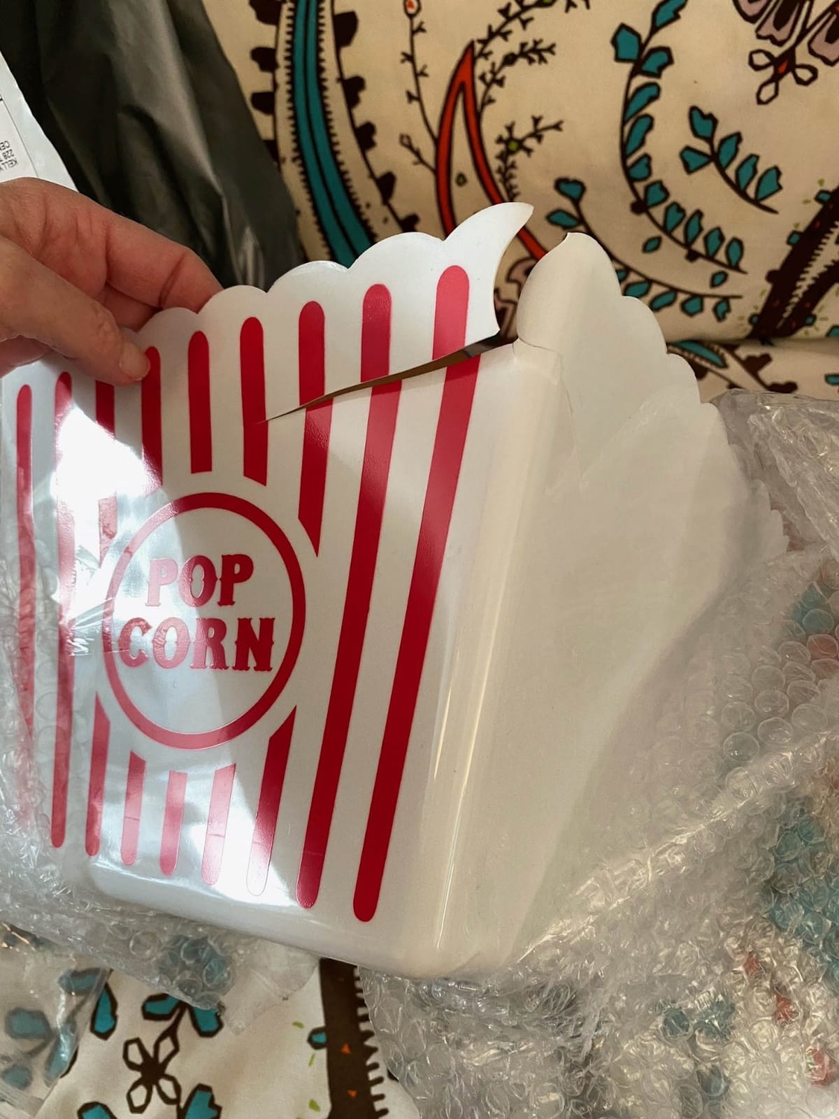 Bekith 6 Pack Plastic Popcorn Buckets Reusable, Large Popcorn Containers for Movie Night, 9