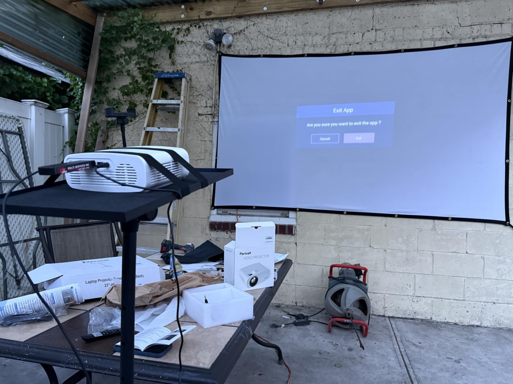 Mdbebbron 120 inch Projector Screen 16:9 Foldable Anti-Crease Portable Projector Movies Screens for Home Theater Outdoor Indoor Support Double Sided Projection customer photo 1