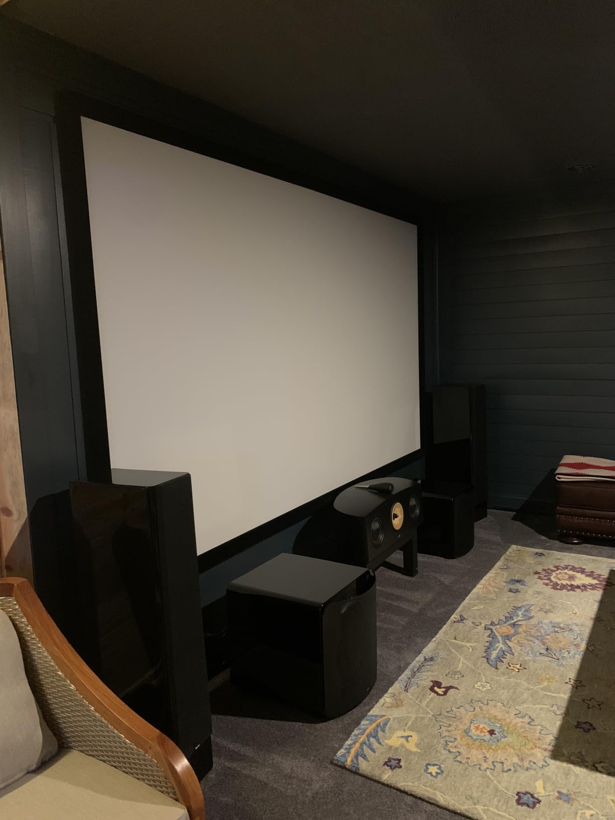 Sony 4K HDR Home Theater Video Projector (VPLVW695ES) customer photo 1