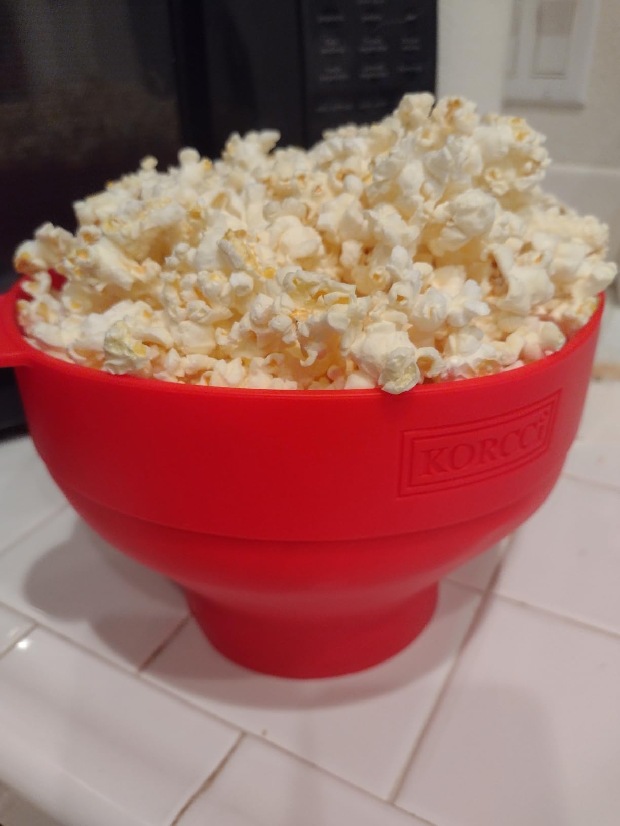 The Original Korcci Microwaveable Silicone Popcorn Popper, Microwave Popcorn Popper, Collapsible Microwave Popcorn Maker Bowl, No Oil Required, Use In Microwave, Dishwasher Safe (Blue) customer photo 2