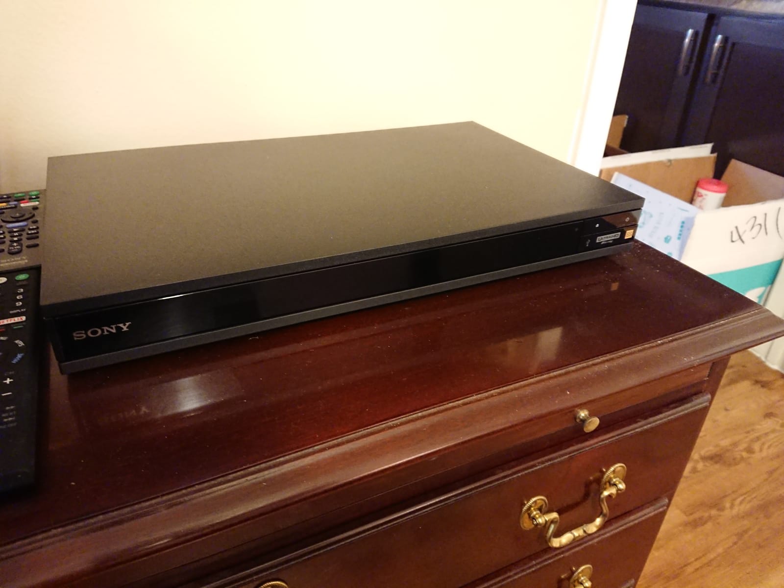 Sony UBP-X1100ES 4K UHD Home Theater Streaming Blu-ray Player with HDR customer photo 1