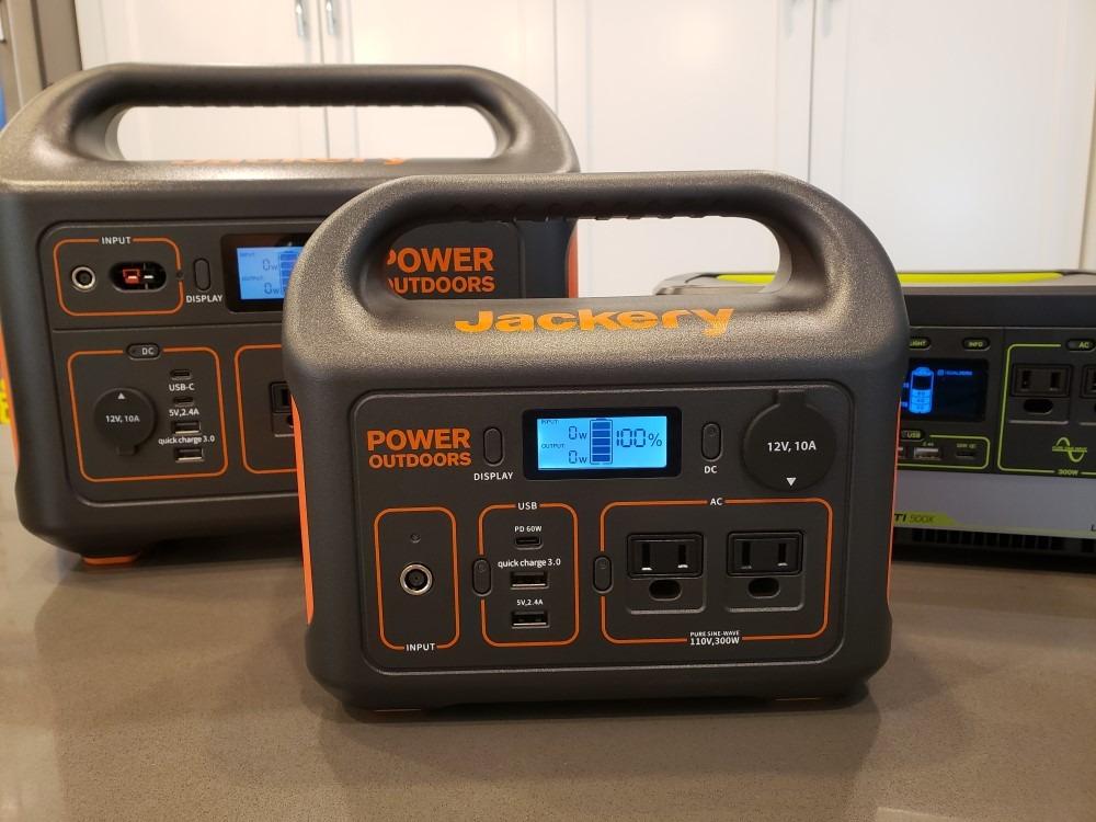 Jackery Explorer 300 Portable Power Station,292Wh customer photo 2