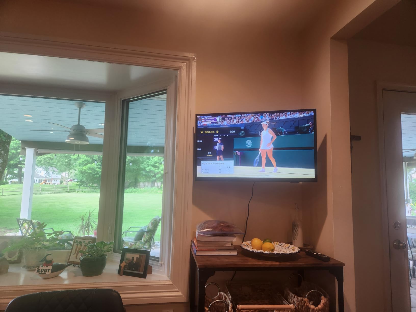 Mounting Dream Full Motion TV Wall Mount for 42-90 Inch TV up to 100lbs | TV Bracket with Swivel and Tilt, Articulating Dual Arms, Fits 16inch Studs, Max VESA 600X400 mm, MD2617 customer photo 1
