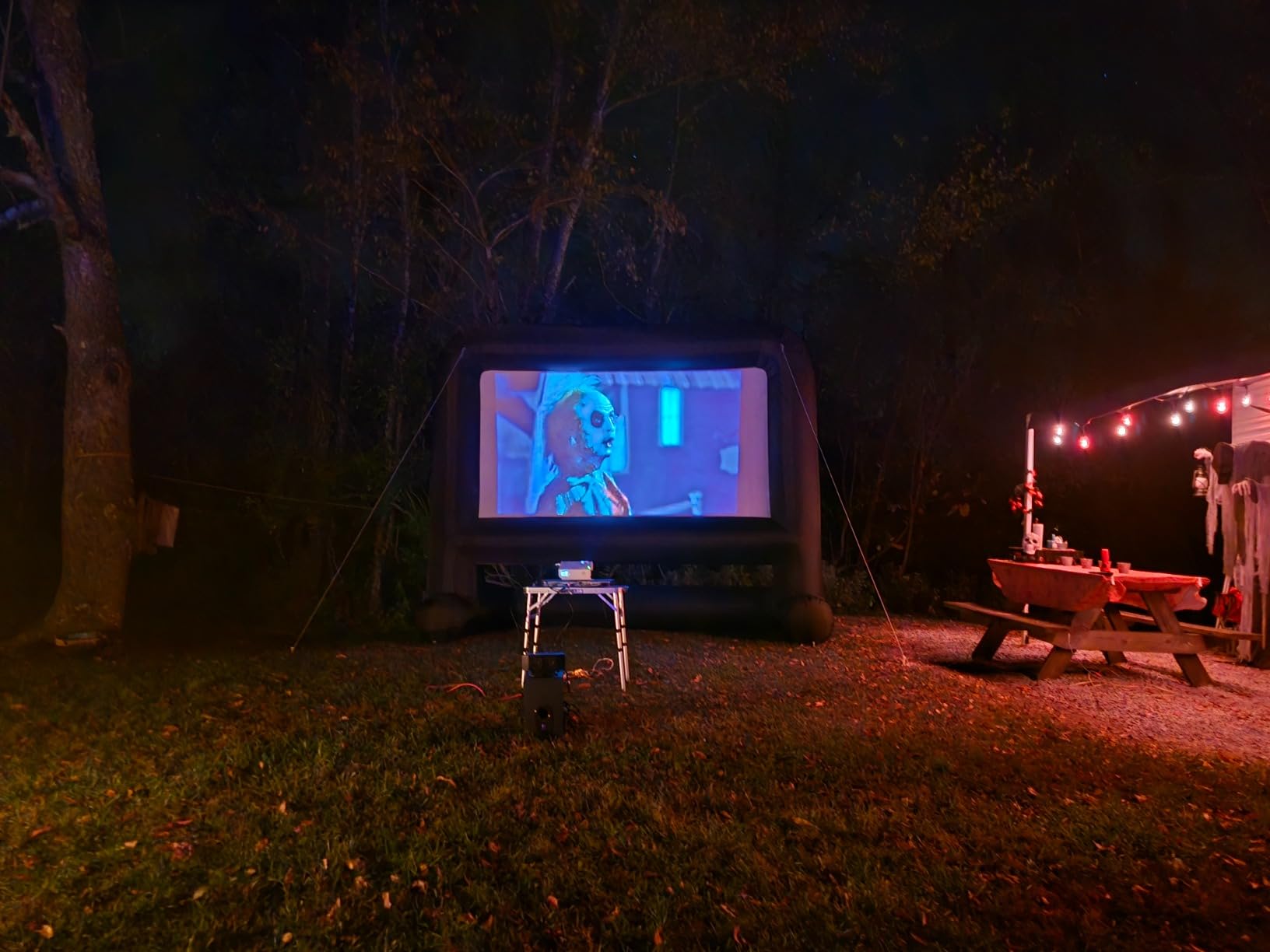 HuaKastro 16 FT Outdoor Inflatable Projector Screen - One-Piece Design, Easy Setup Blow-Up Screen with Quiet Fan, Perfect for Backyard Movie Nights & Events (Stable Base) customer photo 2