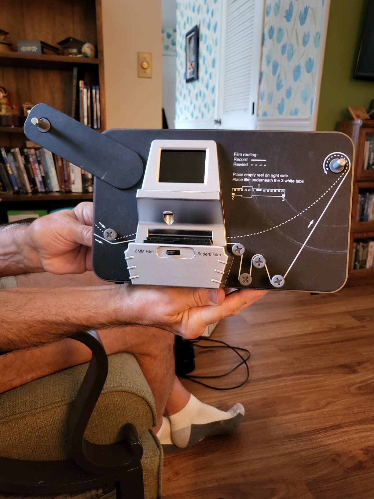 8mm & Super 8 Film to Digital Converter, Film Scanner Digitizer with 2.4