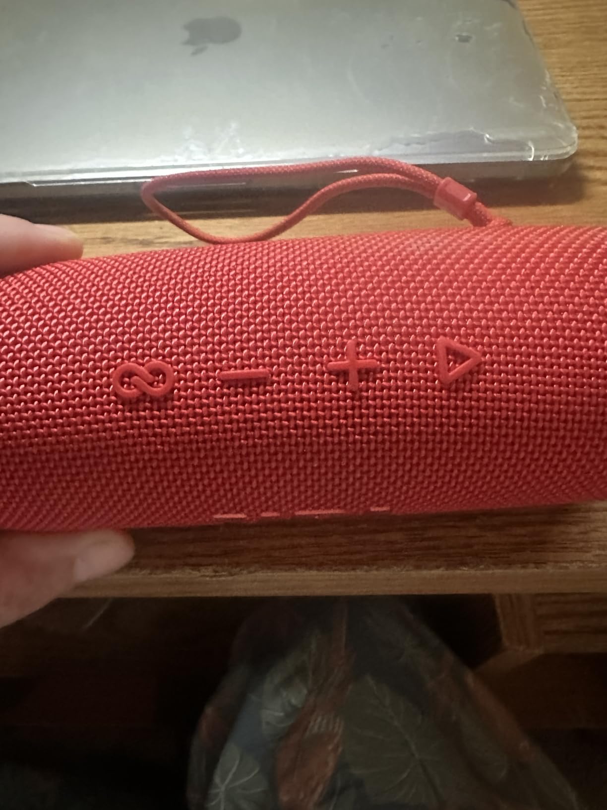 JBL Flip 6 Portable Waterproof Speaker customer photo 2