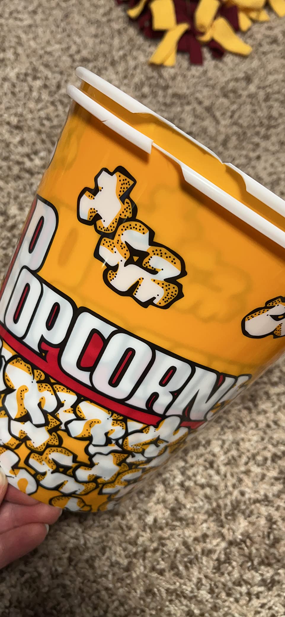 RAYMEA Plastic Popcorn Containers Retro Style Reusable Popcorn Buckets for Movie Night 7.1