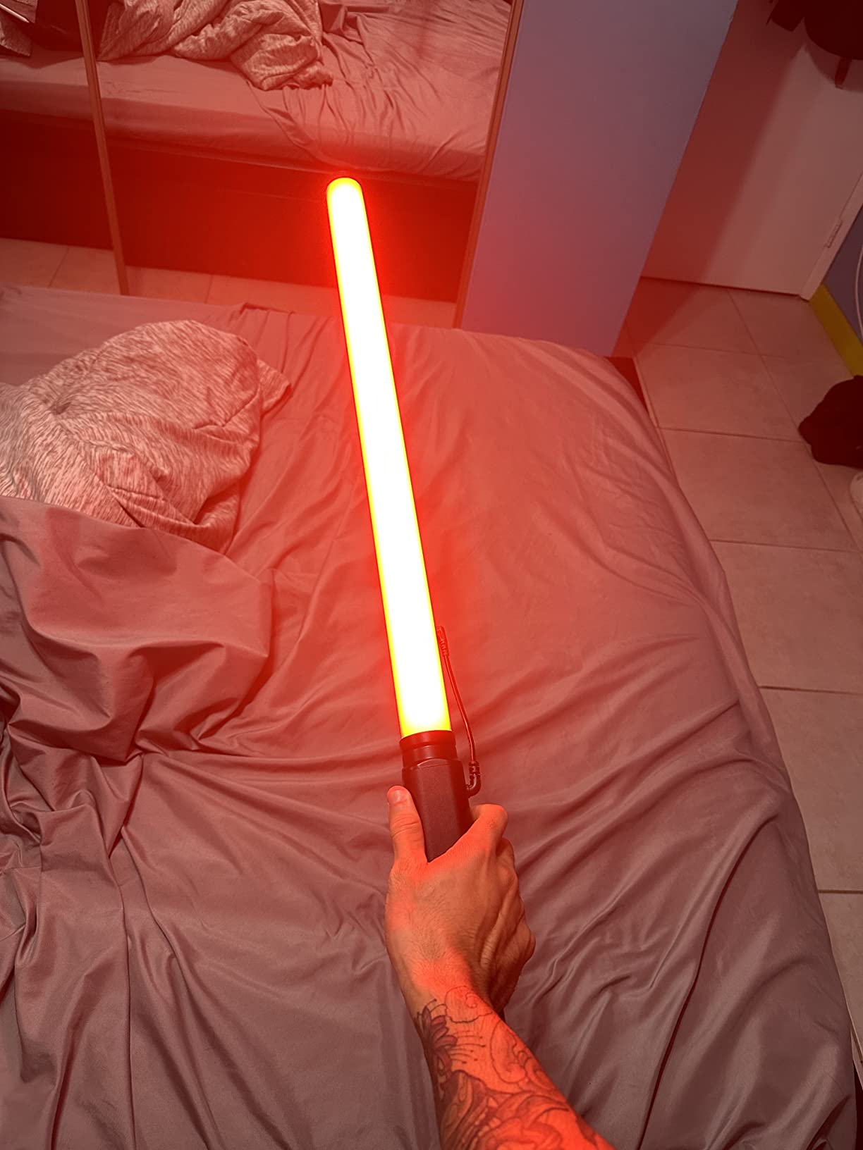 Amaran T2C 20W RGBWW LED Tube Light, APP/DMX Control, 23.6 inch/60cm | Stick Light, 2500-7500K CCT, Rechargeable Battery, 15 Lighting FX, for Video, Photo, Vlogging, YouTube, Live Streaming customer photo 1