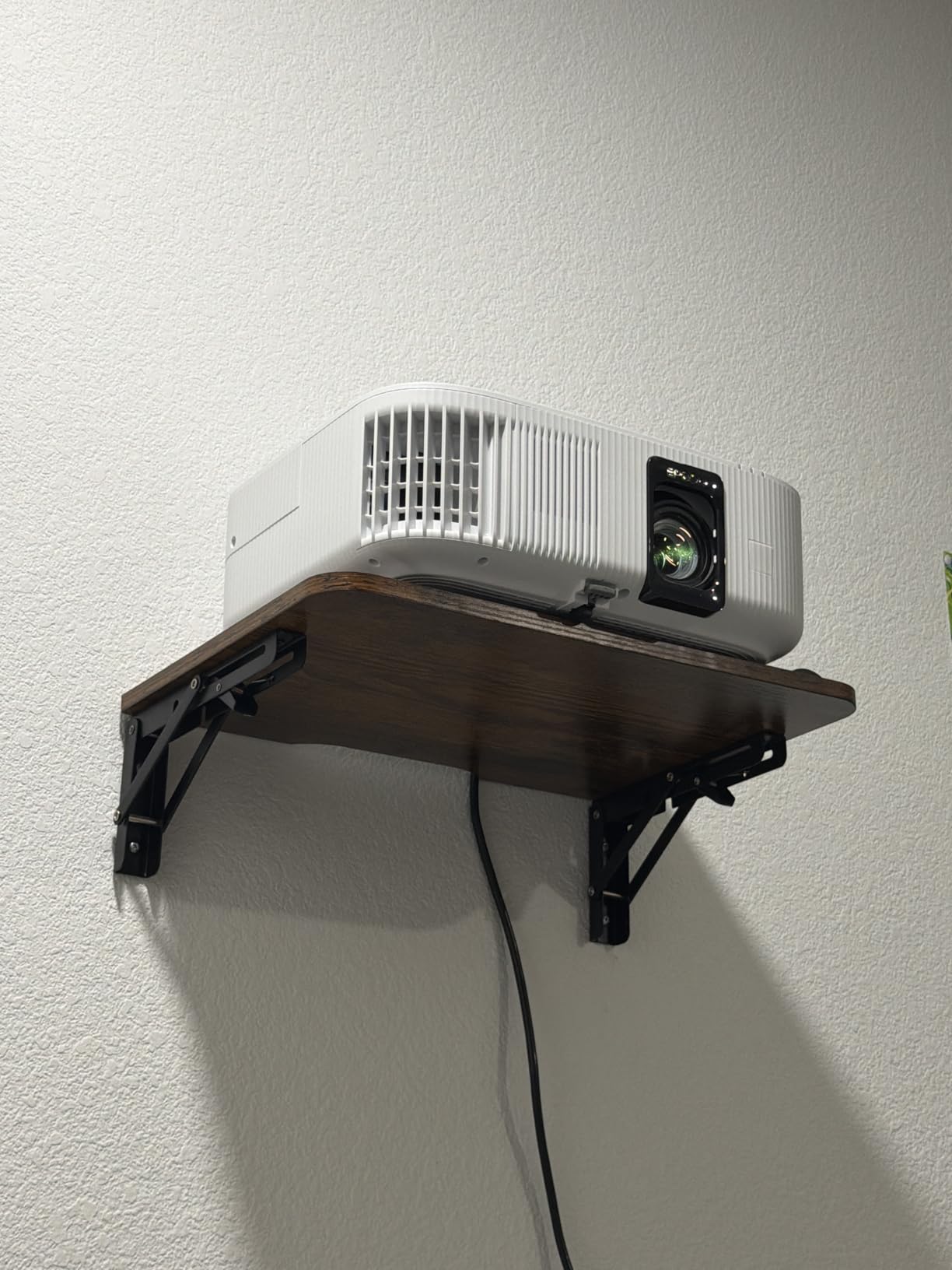 Epson Home Cinema 2350 4K PRO-UHD Smart Gaming Projector with Android TV customer photo 2