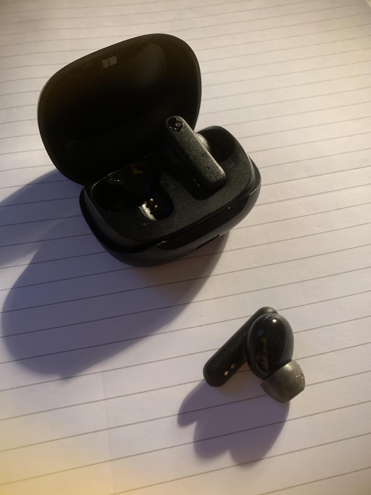 Skullcandy Smokin' Buds Wireless Noise Isolating Earbuds - True Black customer photo 1
