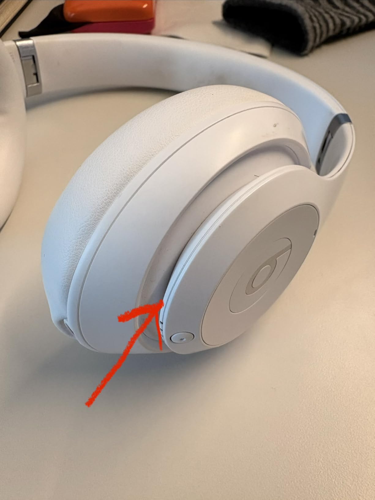Beats Studio Pro Premium Wireless Over-Ear Headphones - Up to 40-Hour Battery Life, Active Noise Cancelling, Great for Travel & Commuting, USB-C Lossless Audio, Apple & Android Compatible - Black customer photo 2