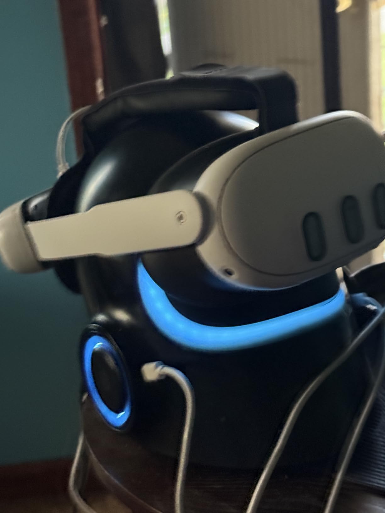 Meta Quest 3 512GB | VR Without Wires - Gorilla Tag Cardboard Monkenaut Bundle - Amazon Exclusive customer photo 1