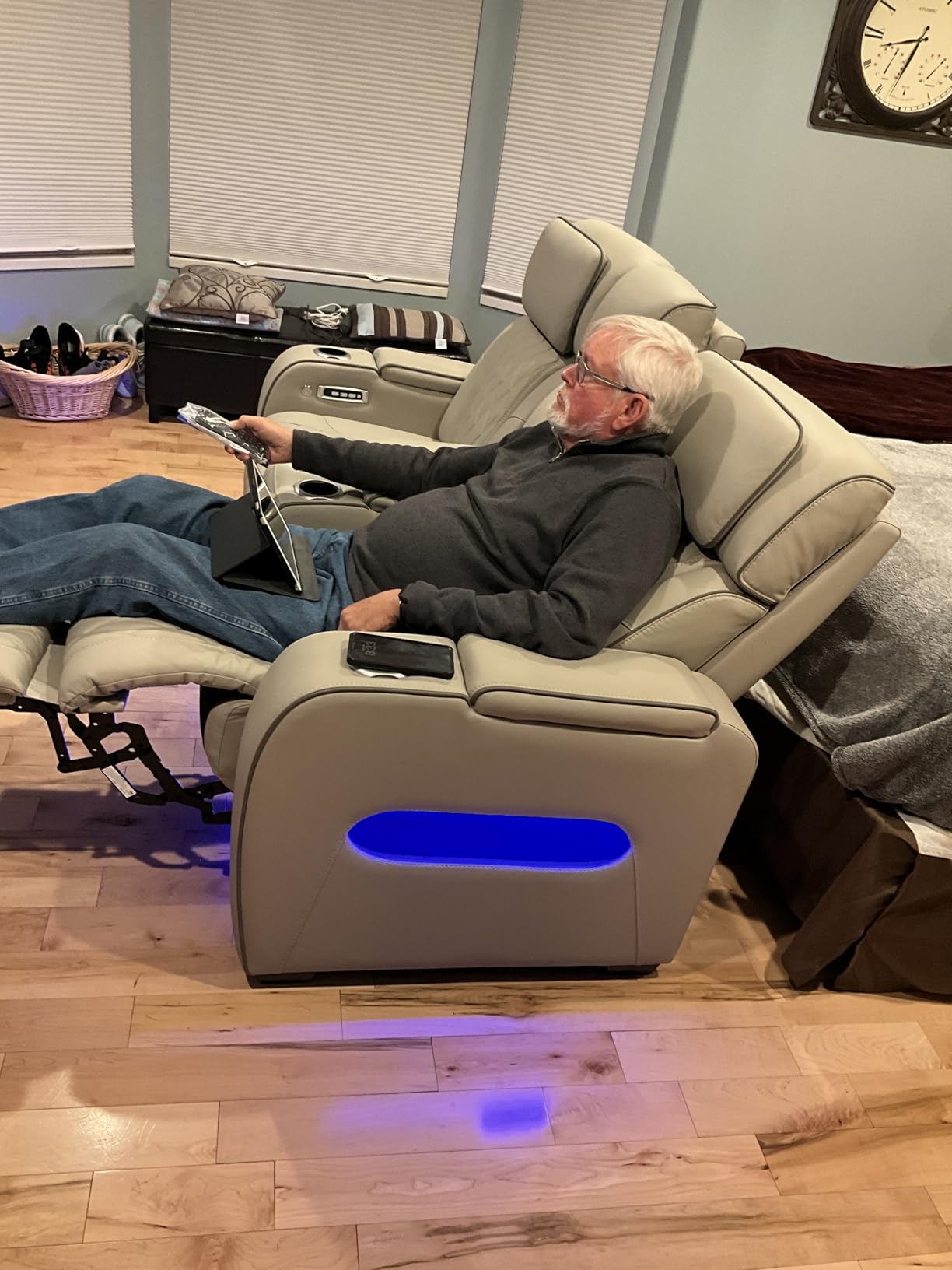 Signature Design by Ashley Power Reclining Loveseat with Console, Gray | Heated air massage seats, Top grain leather, Zero gravity recline, Home theater seating customer photo 1