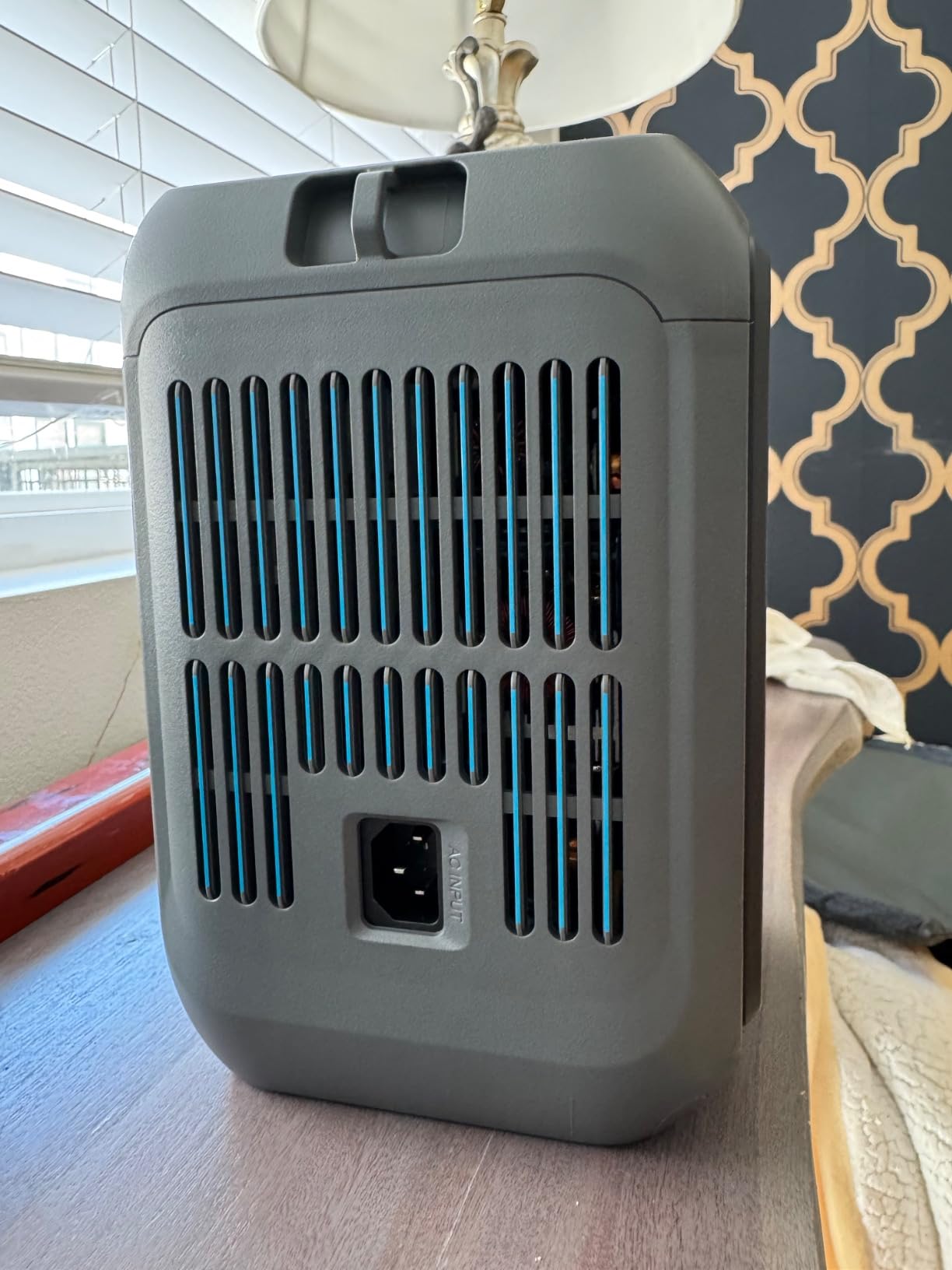 Anker SOLIX C300 Portable Power Station, 288Wh Solar Generator for Camping customer photo 2