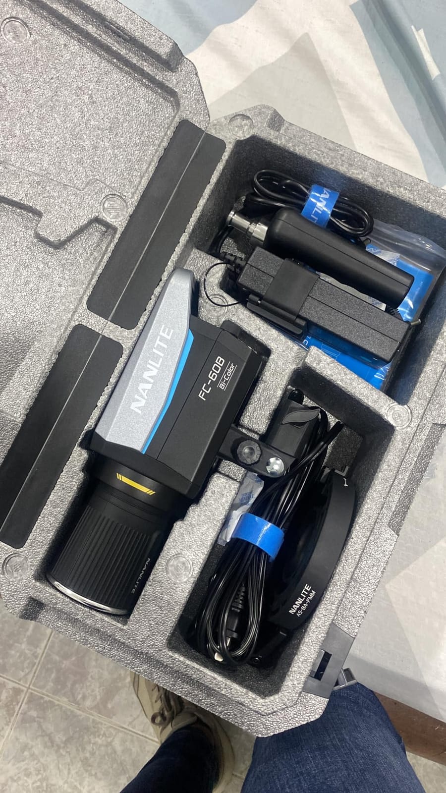 FC-60B 78W LED Video Light 2700K-6500K | 12,510 Lux@1M, AC/DC Power Support, APP Control, Bowens Adapter for Studio Photography/Video Recording customer photo 2