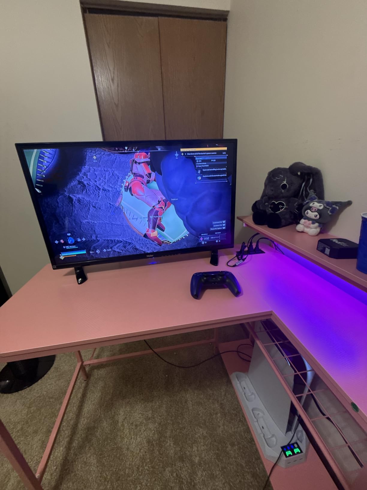Bestier 42-Inch L-Shaped Computer Desk with Charging & LED, Black customer photo 1