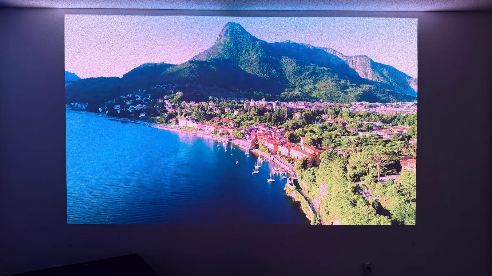 Hisense PL2, Ultra Short Throw Home Theater Laser Projector, 80