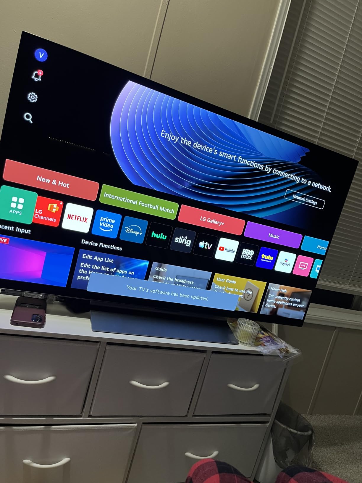 LG 65-Inch Class OLED evo AI 4K C5 Series Smart TV w/Dolby Atmos, Dolby Vision, HDR10, AI Super Upscaling 4K, Filmmaker Mode, Wow Orchestra, Alexa Built-in (OLED65C5PUA, 2025) customer photo 1