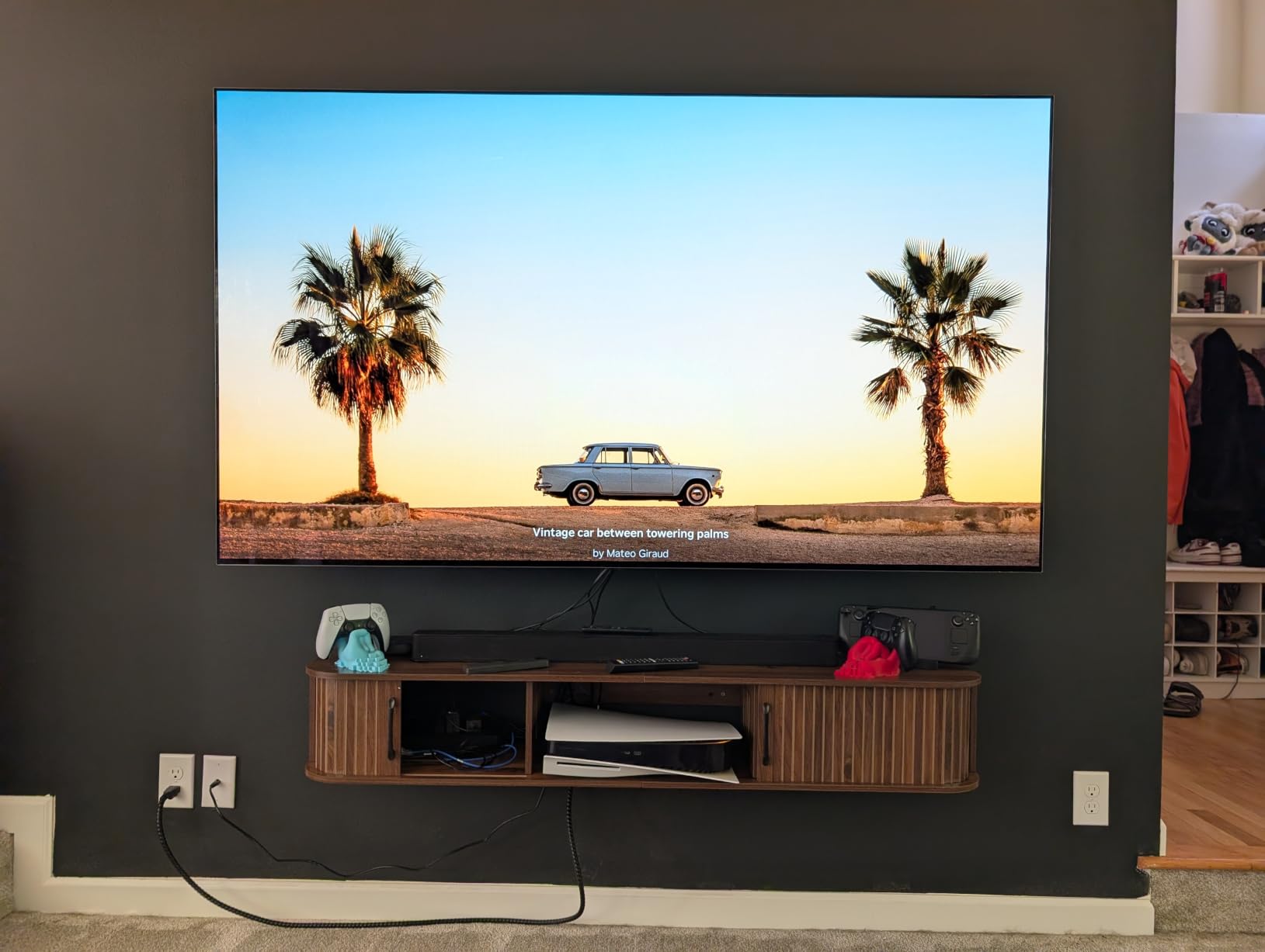 LG 65-Inch Class OLED evo AI 4K C5 Series Smart TV w/Dolby Atmos, Dolby Vision, HDR10, AI Super Upscaling 4K, Filmmaker Mode, Wow Orchestra, Alexa Built-in (OLED65C5PUA, 2025) customer photo 2