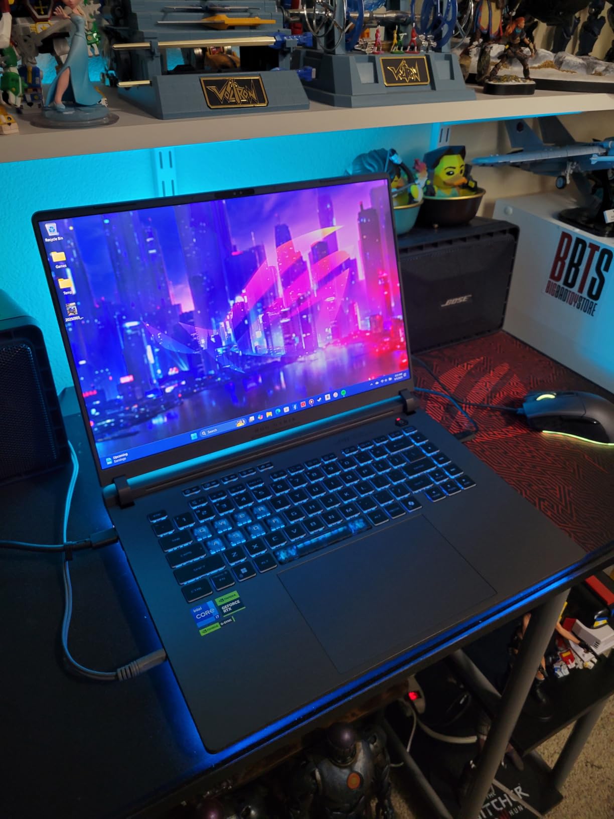 ROG Strix G16 (2025) Gaming Laptop, 16