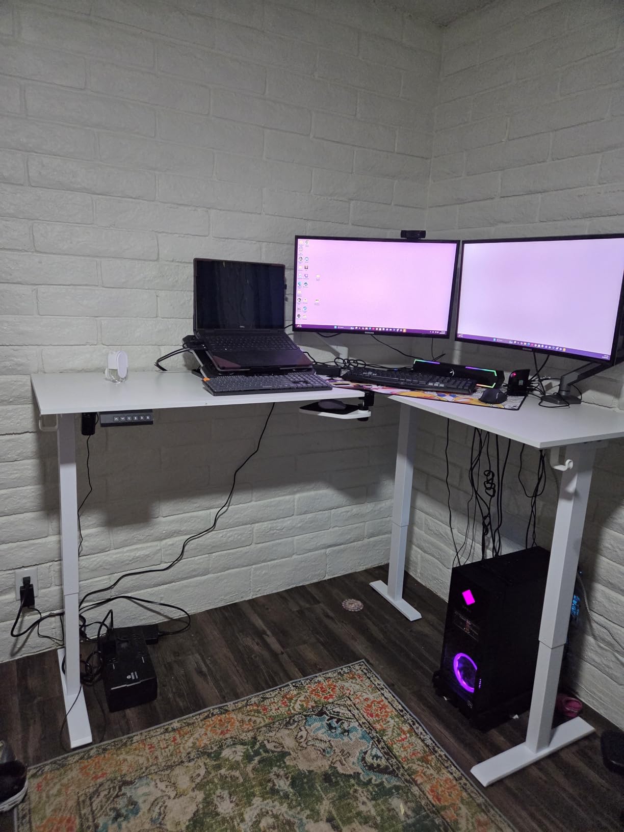 Casaottima 63 Inch L Shaped Electric Standing Desk, Home Office, White customer photo 2