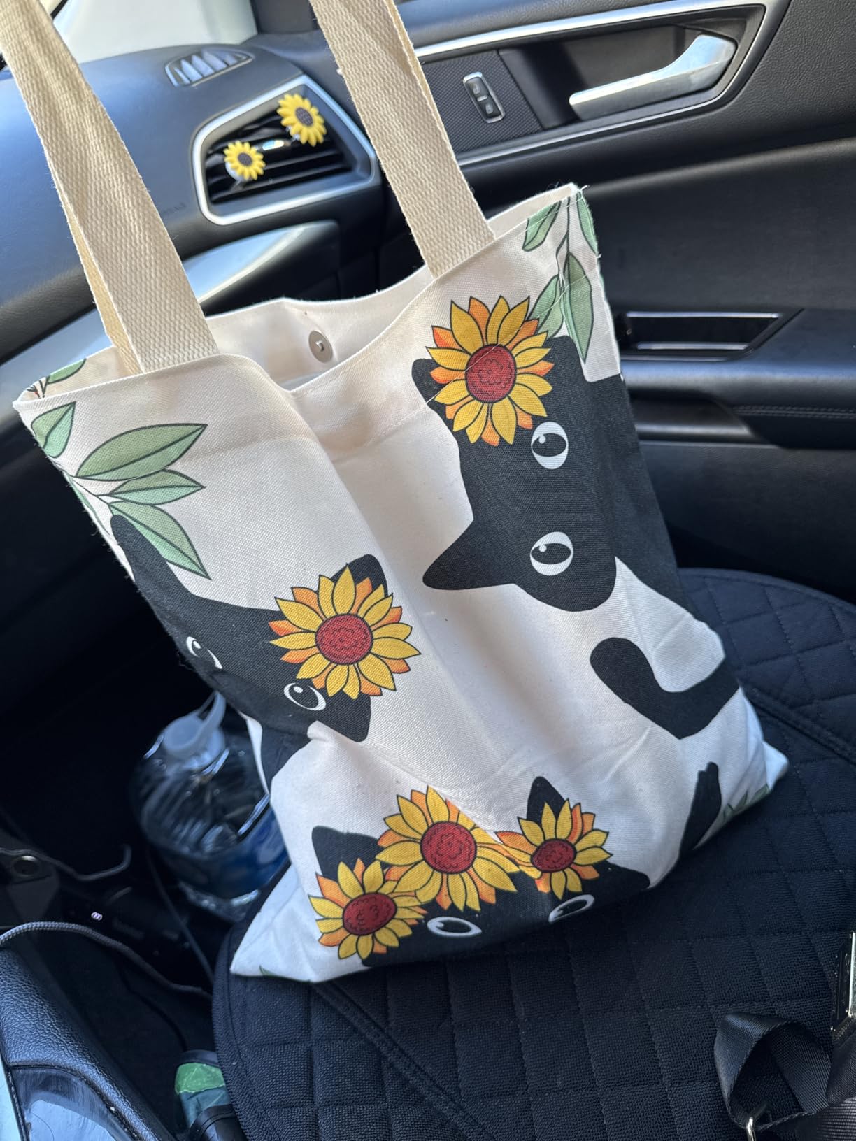 Aesthetic Canvas Tote Bag for Women - with Magnetic Snap Closure & Zipper Inner Pocket Reusable Bag for Shopping customer photo 2