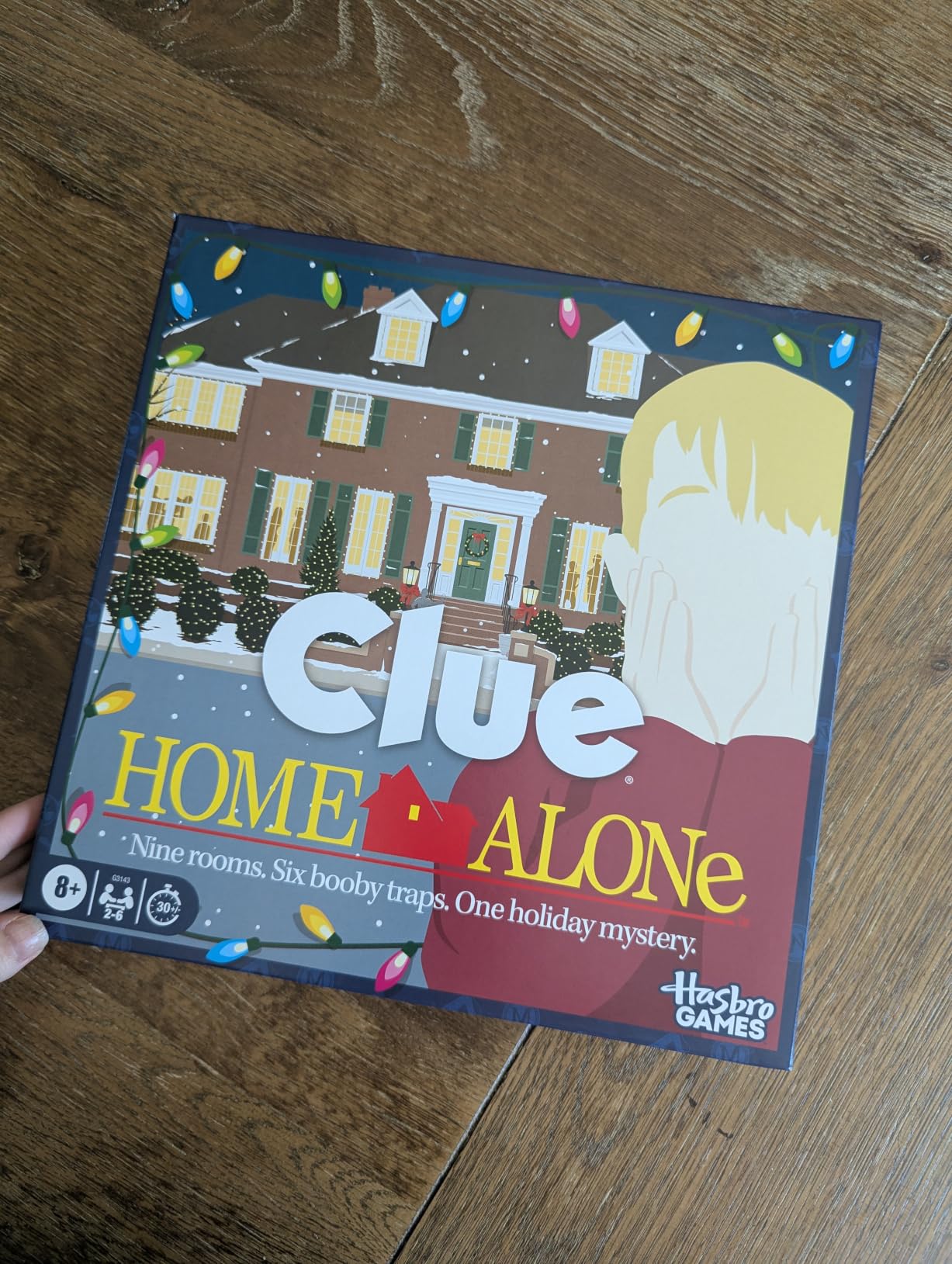 Hasbro Gaming CLUE Home Alone customer photo 1