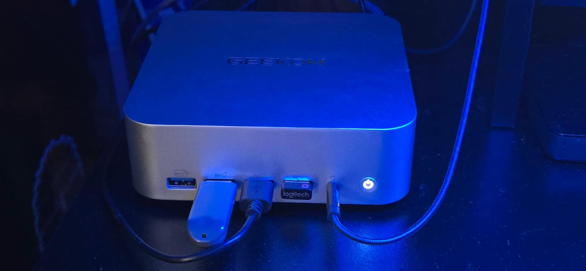 GEEKOM [2026 Edition Multitasking Mini PC A7 MAX with AMD Ryzen 9 7940HS | (Beats 8745HS) 16GB DDR5 &1TB SSD (Expandable) Radeon 780M Gaming Mini AI Desktop Computers for Creator & Office | 3-Year Coverage customer photo 1