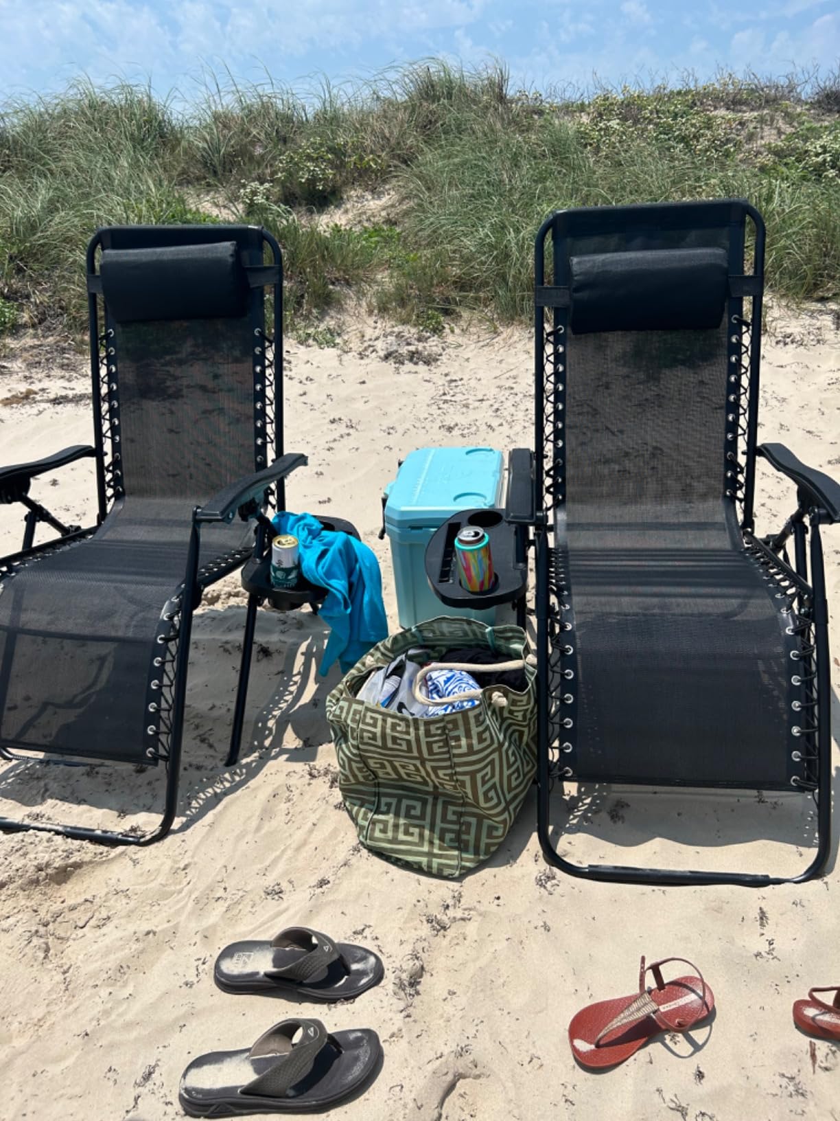 NEWBULIG Zero Gravity Chairs Set of 2, Lounge Chair Folding Portable Adjustable Camping Reclining Chairs with Adjustable Pollow, Mesh Back, Cup Holder Trays Lawn Patio Chair for Pool Beach, Black customer photo 1