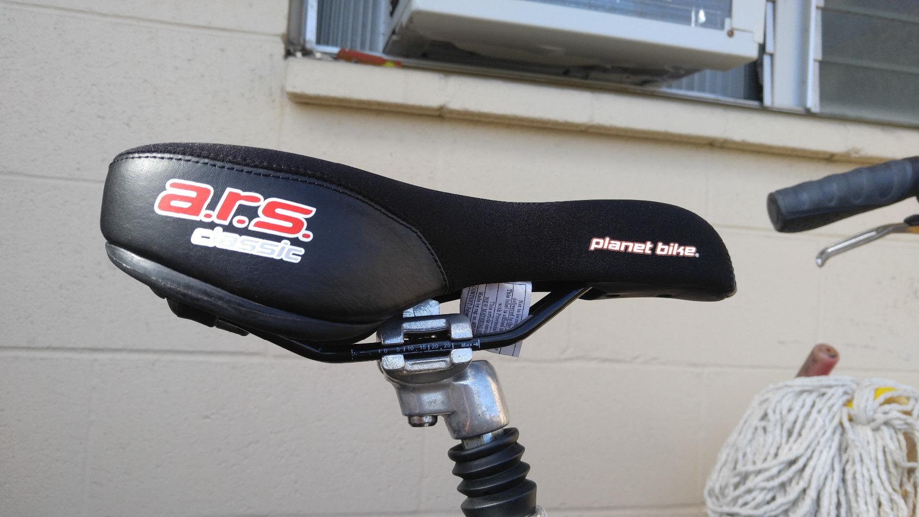 Planet Bike Anatomic Relief System Classic Bike Seat- Men customer photo 2