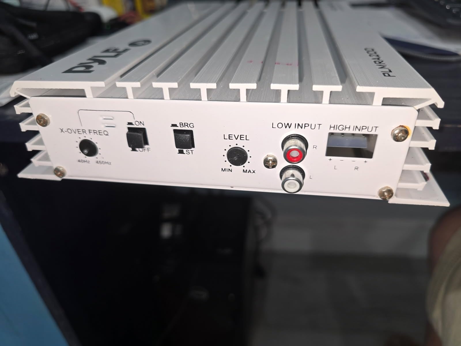 Pyle Hydra Marine Amplifier Upgraded Elite Series 400 Watt 2 Channel Bridgeable Audio Amplifier- Waterproof, Dual MOSFET Power Supply, GAIN Level Controls, RCA Stereo Input & LED Indicator - PLMRA200 customer photo 1