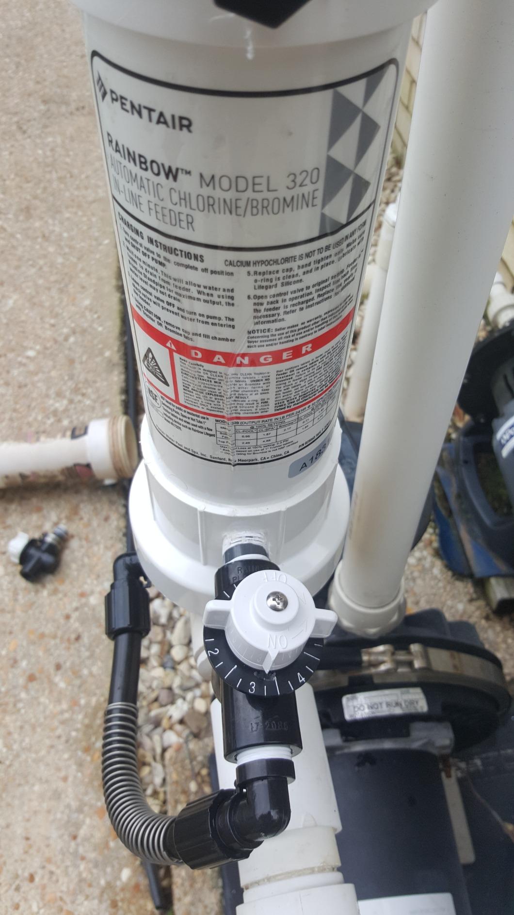 Pentair R171096 Rainbow 320 Automatic in-Line Chlorine/Bromine Feeder for Pool and Spa customer photo 1