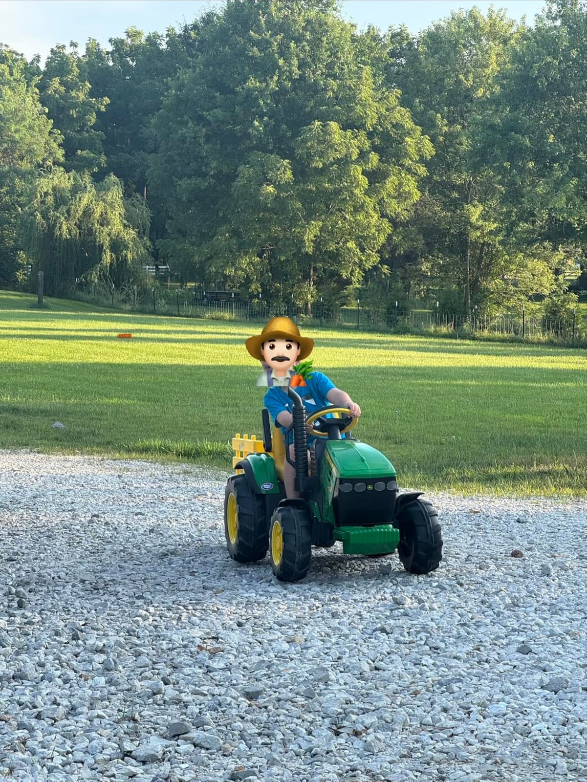 Peg Perego John Deere Ground Force Extra-Large 12 volt Ride-On Tractor with Trailer & FM Radio, Durable Design for Kids Ages 3-7 customer photo 2