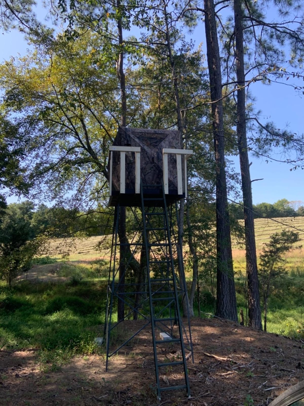 Guide Gear 10' Elevated Hunting Tower Platform Climbing Ladder Stand customer photo 2