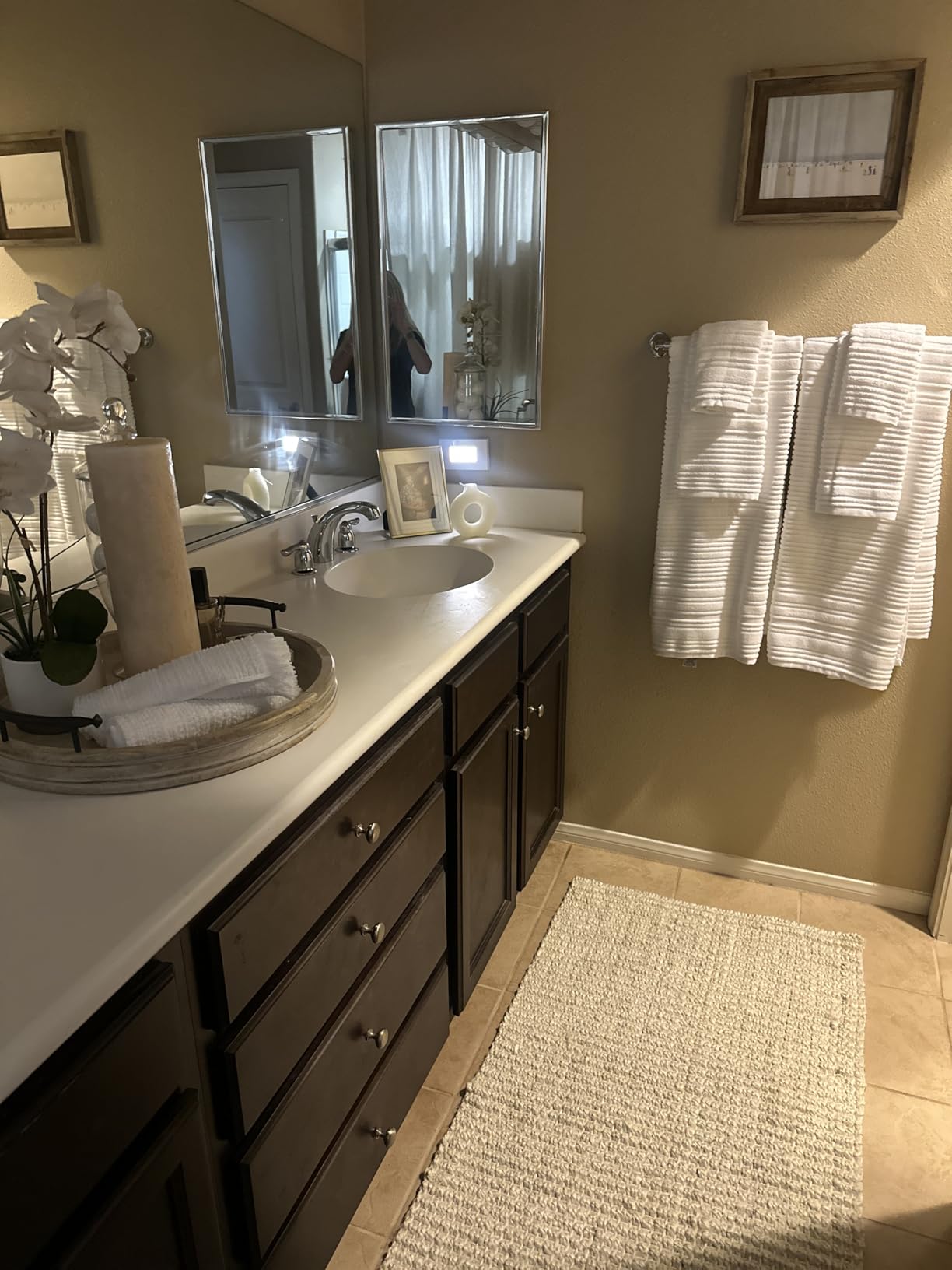 SAFAVIEH Natural Fiber Collection Area Rug - 5' x 8', Natural, Handmade Farmhouse Jute, Ideal for High Traffic Areas in Living Room, Bedroom (NF730C) customer photo 1