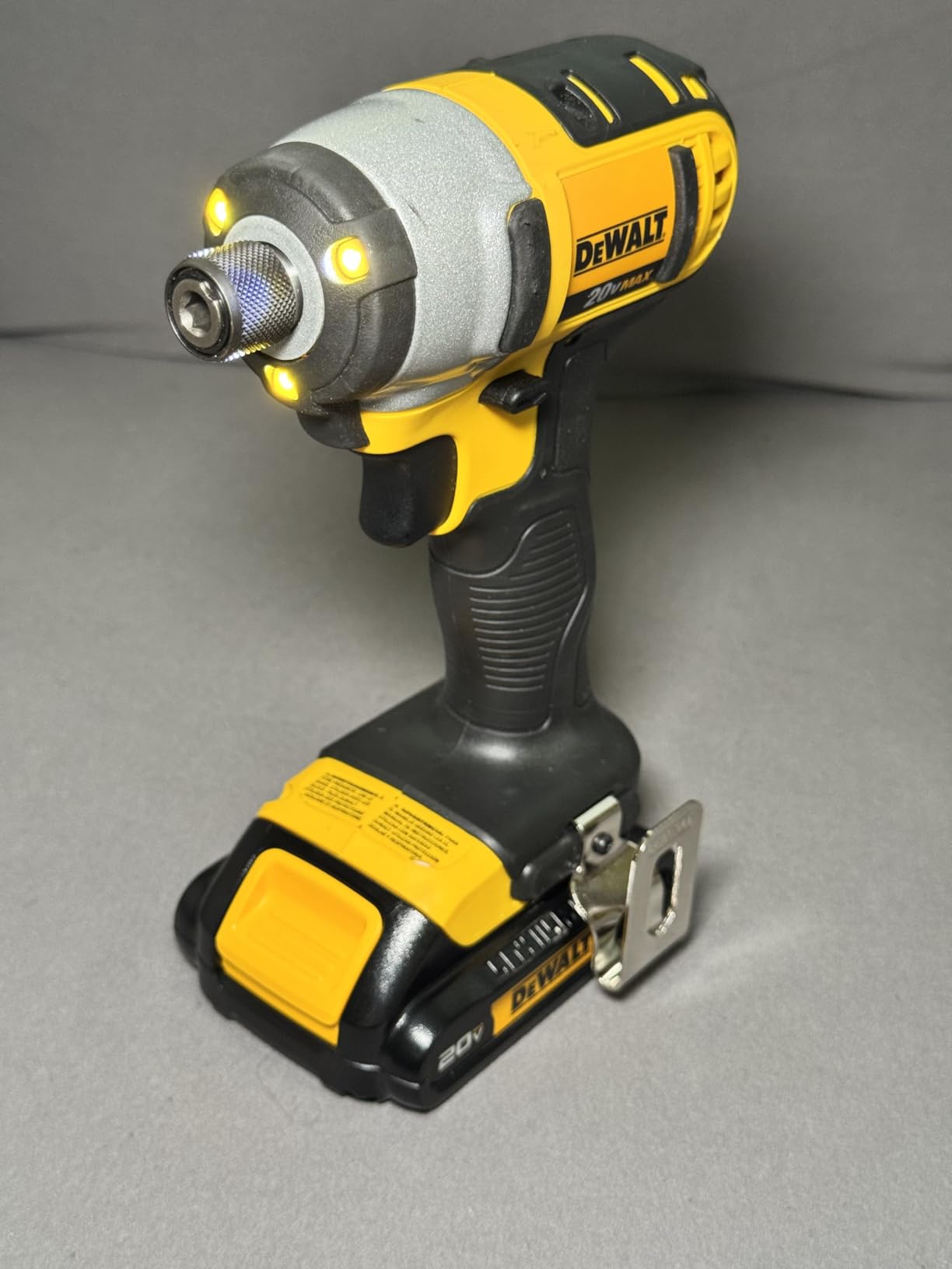 DEWALT 20V MAX Cordless Drill and Impact Driver, Power Tool Combo Kit, Includes 2 Batteries, Charger and Bag (DCK240C2) customer photo 2