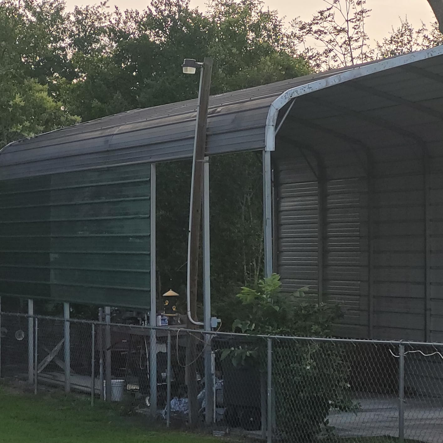 TORCHSTAR LED Barn Light Dusk to Dawn Area Lights Aluminum 5000K Bronze customer photo 2