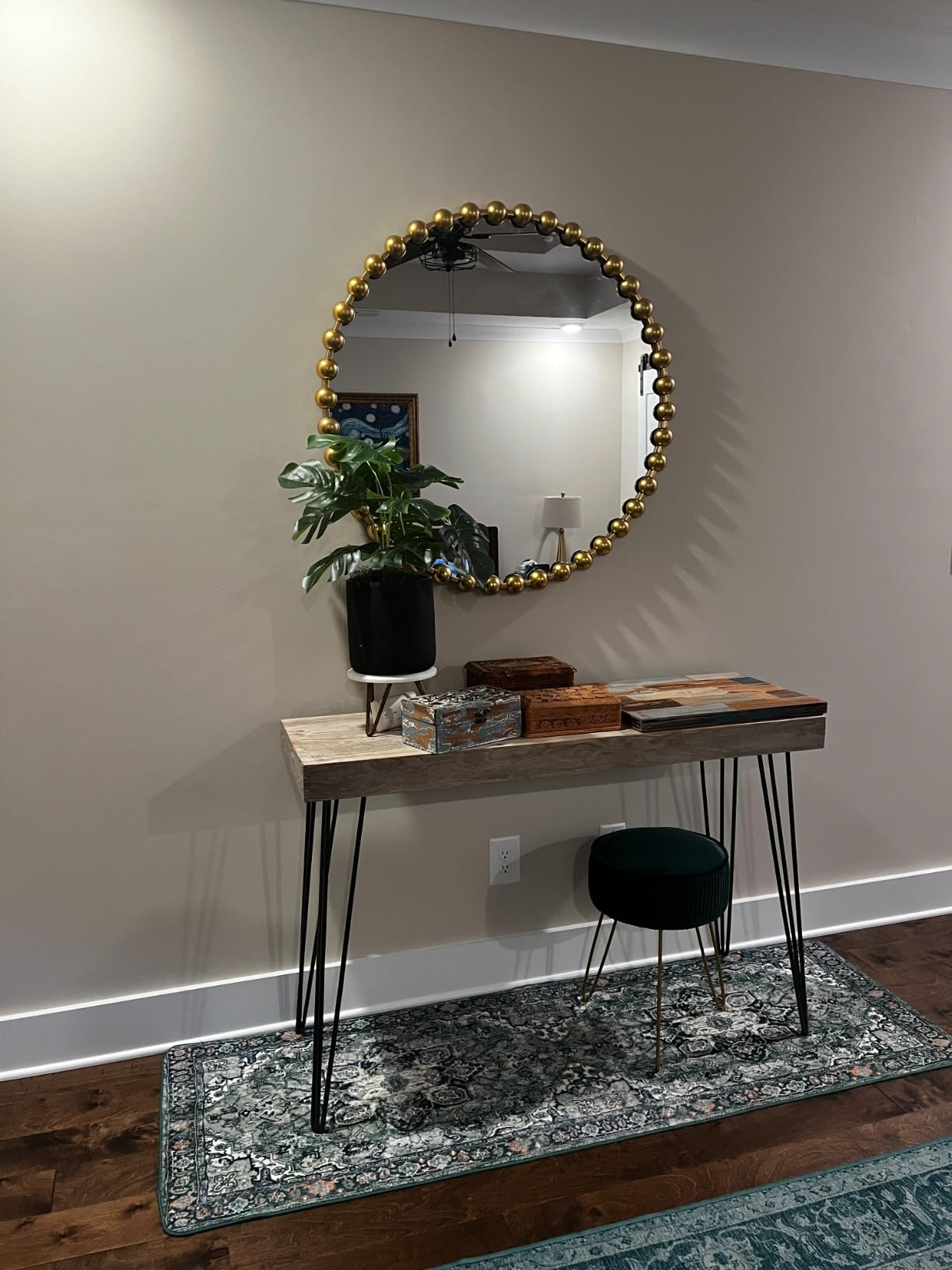 Madison Park 36 inch Gold Round Mirror, Round Mirrors for Wall Decor, Metal Frame Circle Mirrors for Bathroom, Living Room, Circle Wall Metal Art Mirror customer photo 2