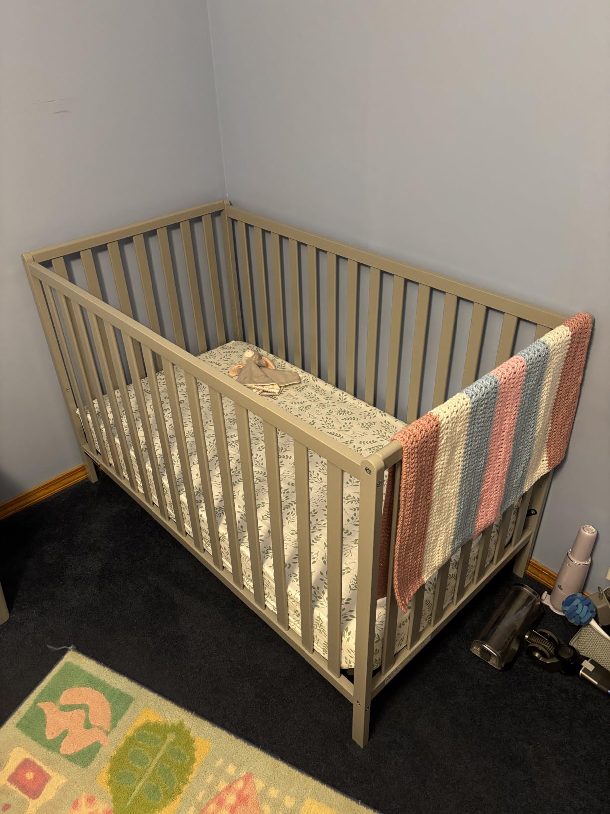 Delta Children Heartland 4-in-1 Convertible Crib - Greenguard Gold Certified, Charcoal Grey customer photo 1