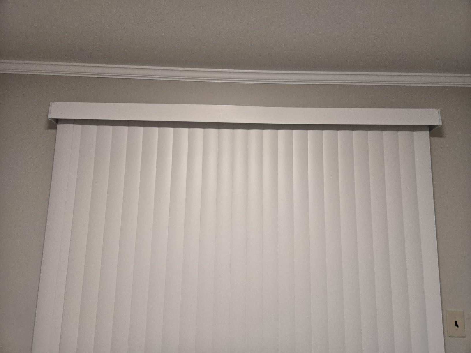 CHICOLOGY Vertical Blinds, Oxford White (Vinyl), 3.5