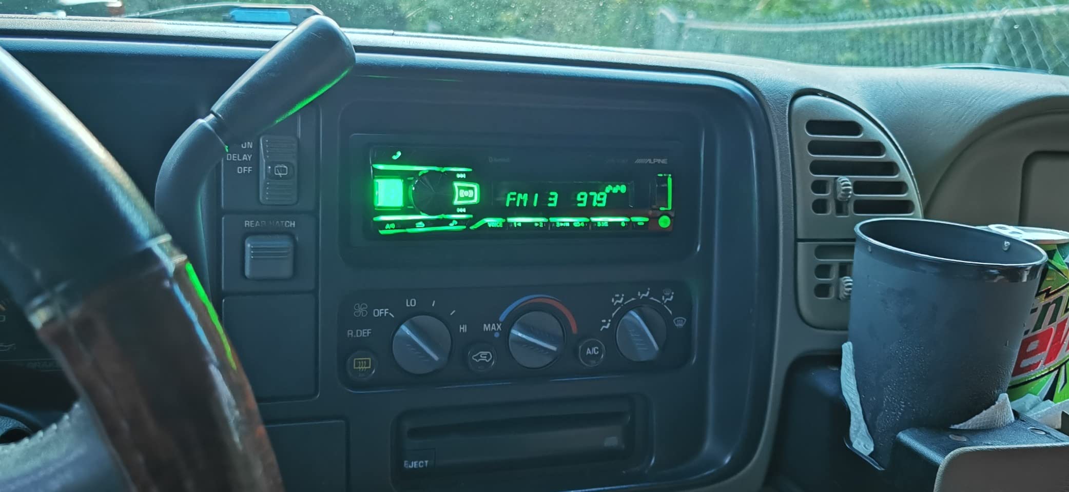 Alpine UTE-73BT Mech-Less Digital Media Receiver with Bluetooth® Wireless Technology customer photo 2