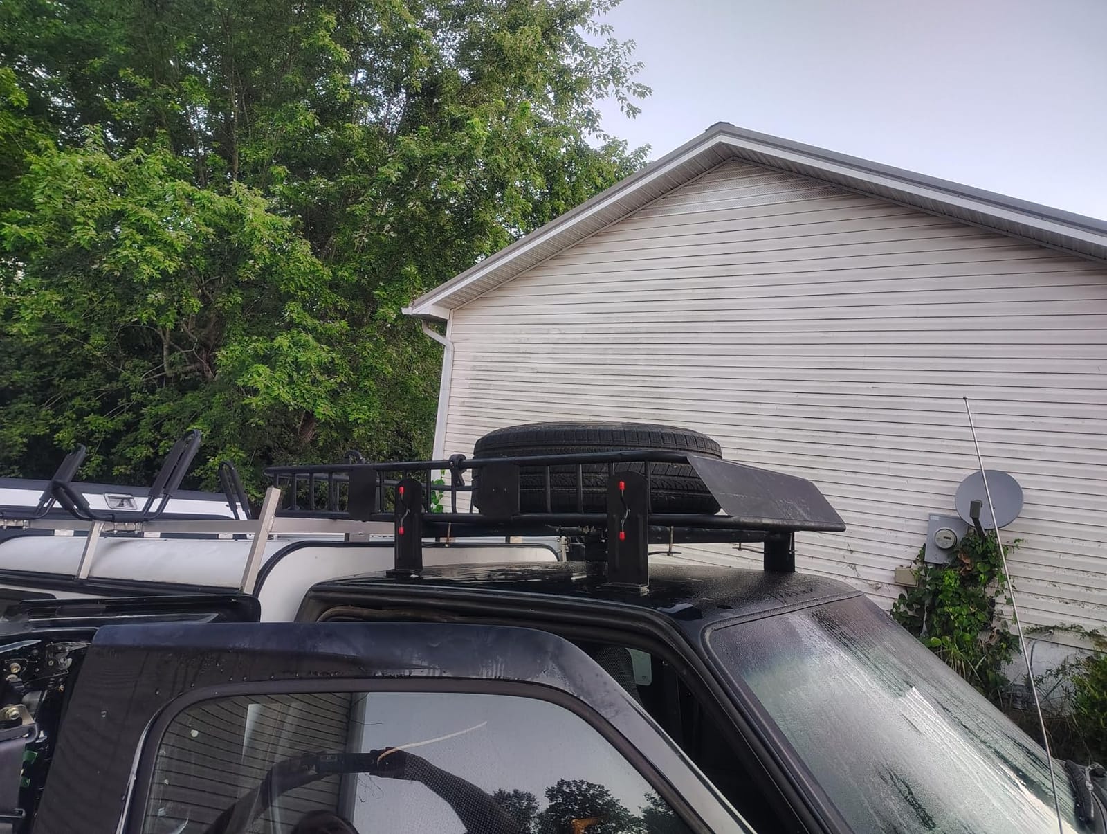 Model DX36 Universal Pickup Truck Cap & Topper 2 Bar Ladder Roof Van Rack System Adjustable Steel Cross Bars - Sandy Black customer photo 2