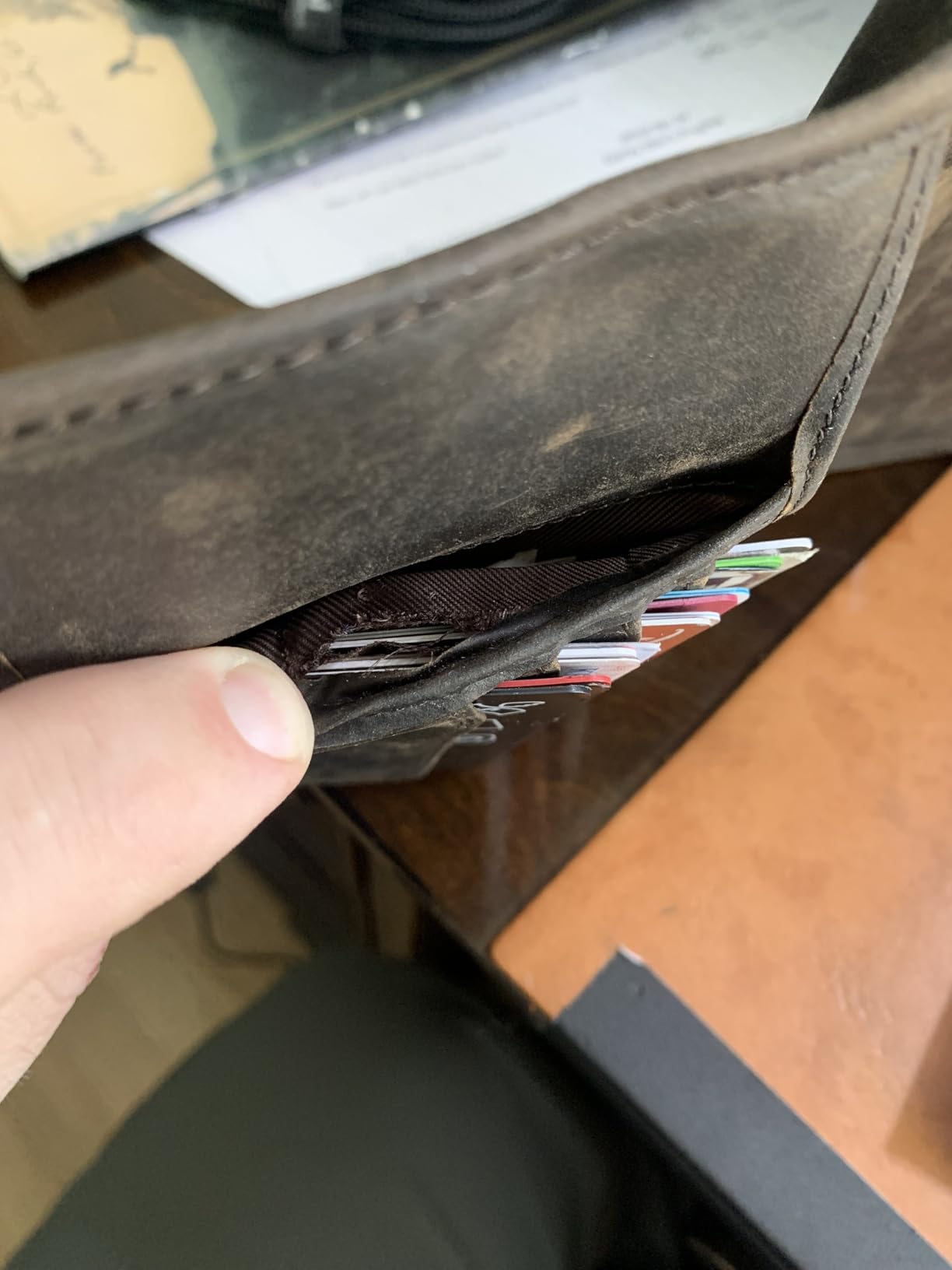 Polare Slim RFID Blocking Leather Passport Holder Travel Bifold Wallet For Men customer photo 2